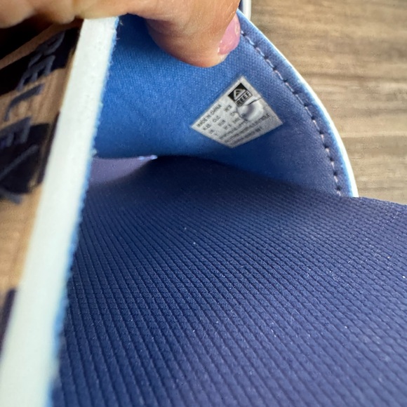 Reef Bondi Bay Blue and White Striped Platform Women's Sandals 7 EUC - Picture 13 of 13